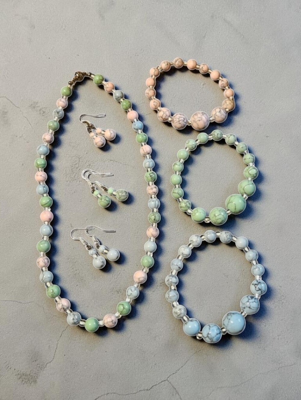 Vintage Pastel Dyed Howlite Bead Set: Necklace, 3 Bracelets 3 Pairs - Earrings